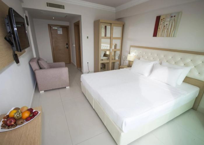 Dragut Point North Hotel