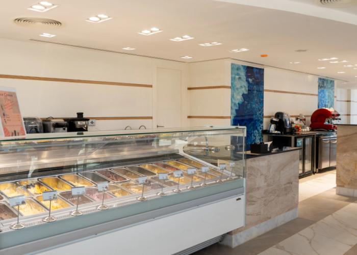 Cleopatra Sidi Henish