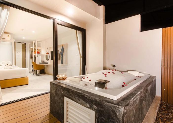 Tour De Phuket Hotel