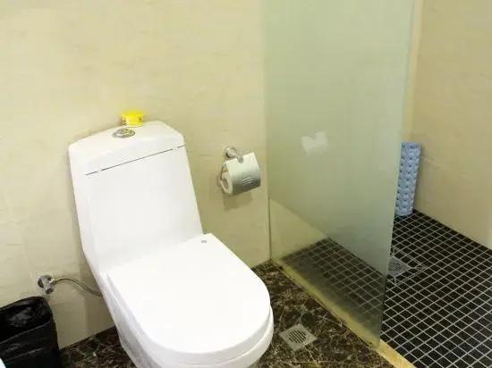 Xingcheng Hotel (Hengdian Huaxia Avenue)