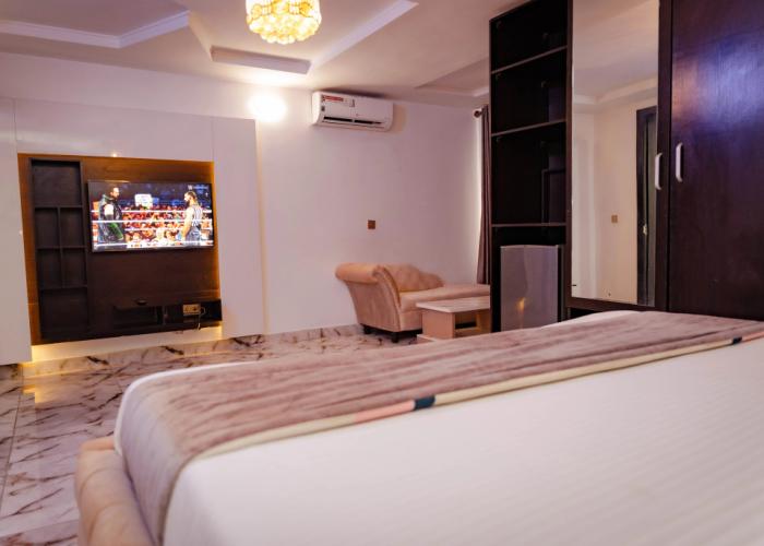 247 Luxury Hotel