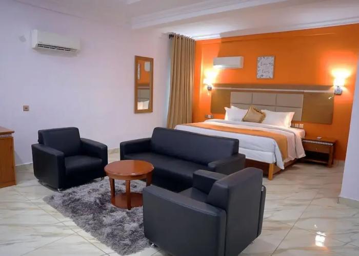 Lekki Grandview Hotel