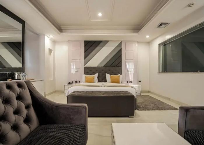George Residence TLC