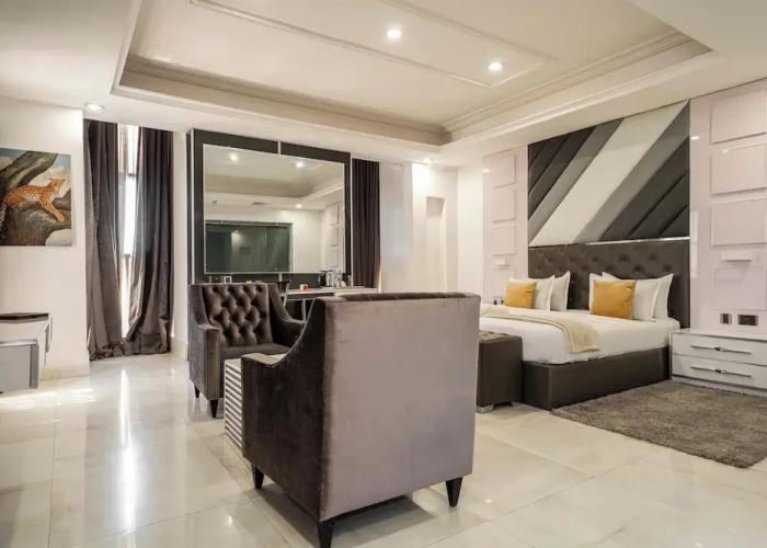 George Residence TLC