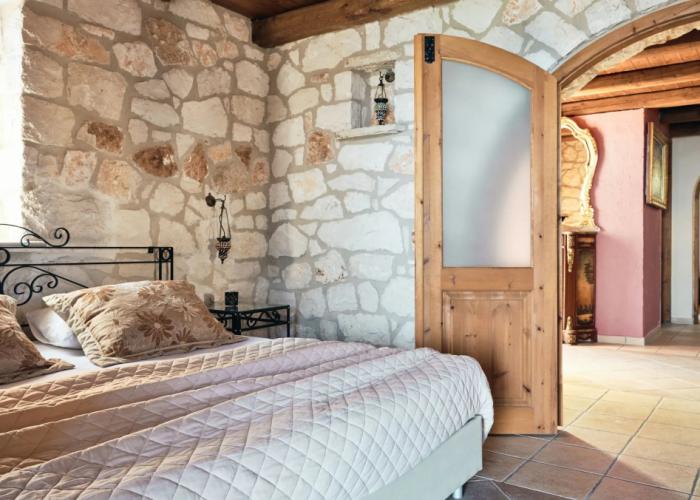 Diamond Suites