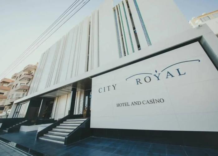 City Royal Hotel