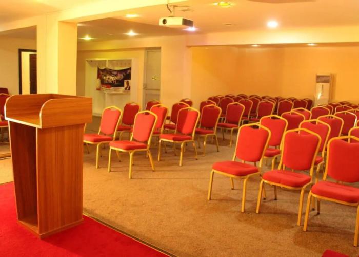 City Royal Hotel