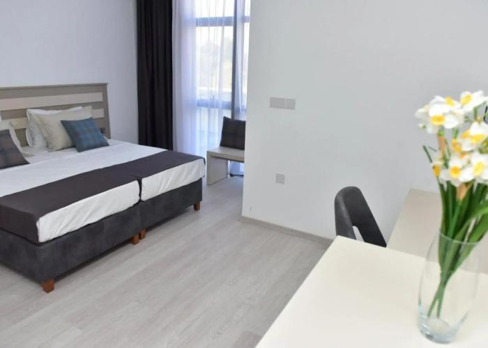 Alya Rooms