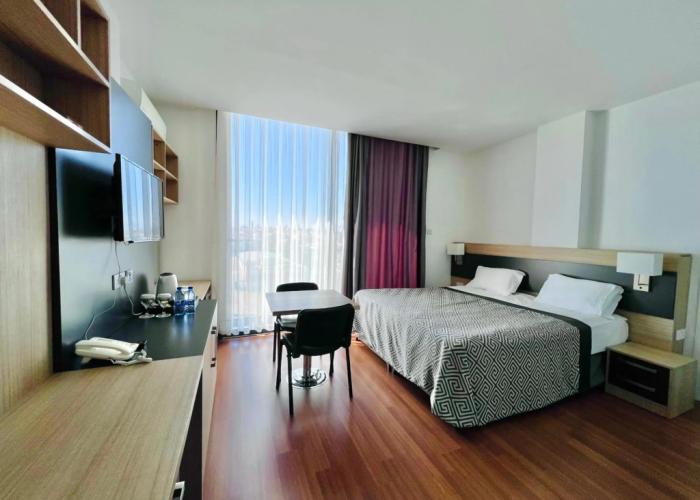 Sky Roof Hotel