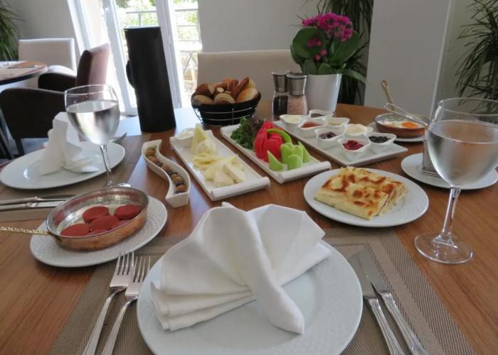 Gunes Hotel
