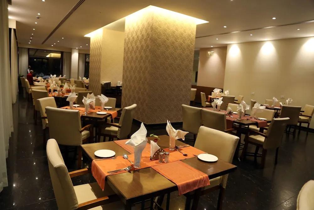 фото Hotel EEFA