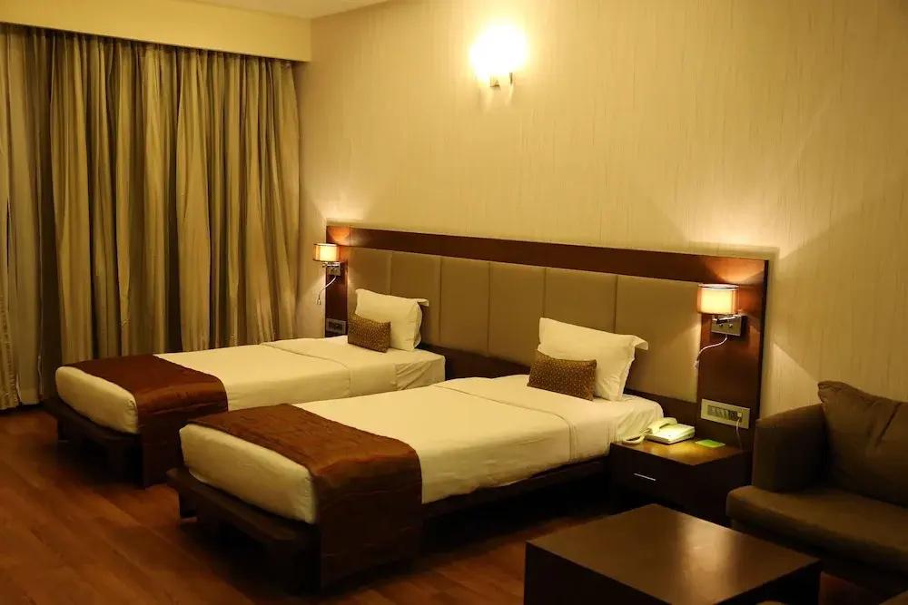 фото Hotel EEFA