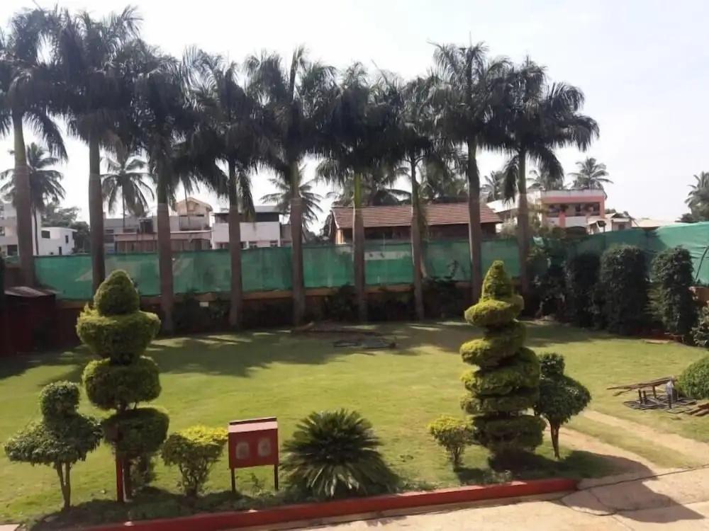 фото Hotel EEFA