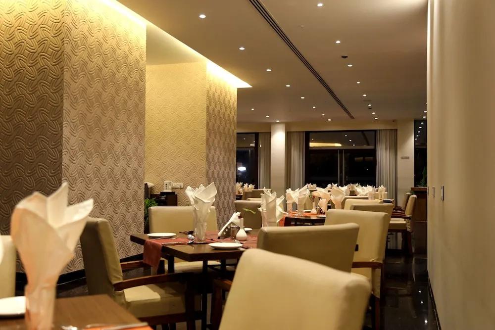 фото Hotel EEFA