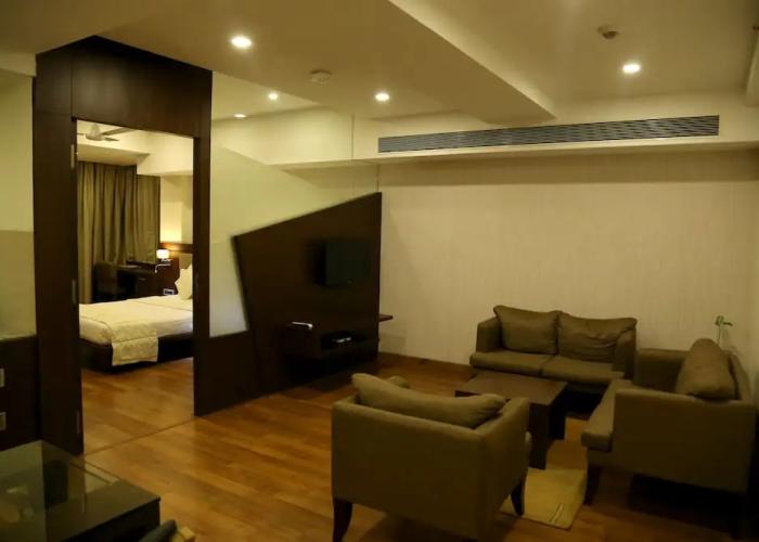 Hotel EEFA