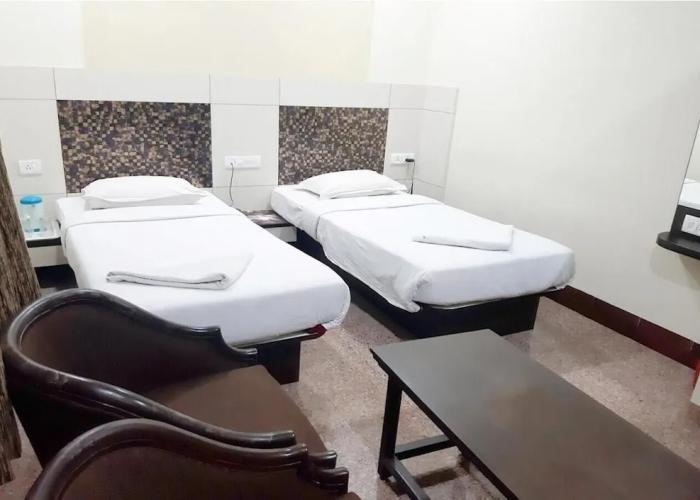 Hotel Adarsha Palace