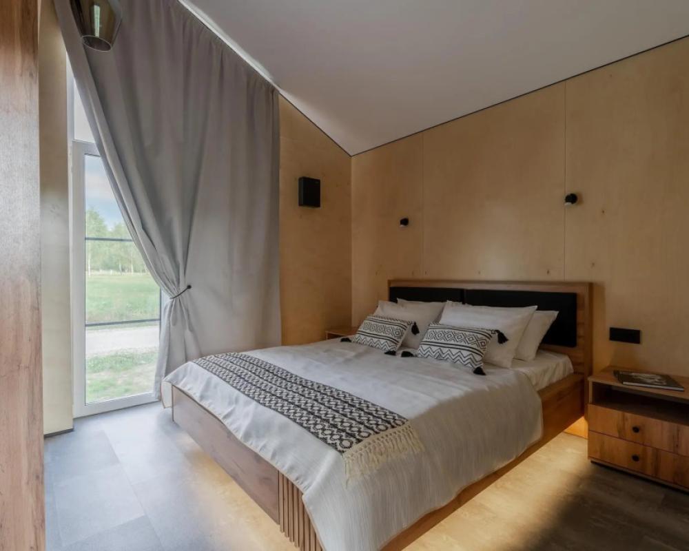 Svoj ugol za gorodom