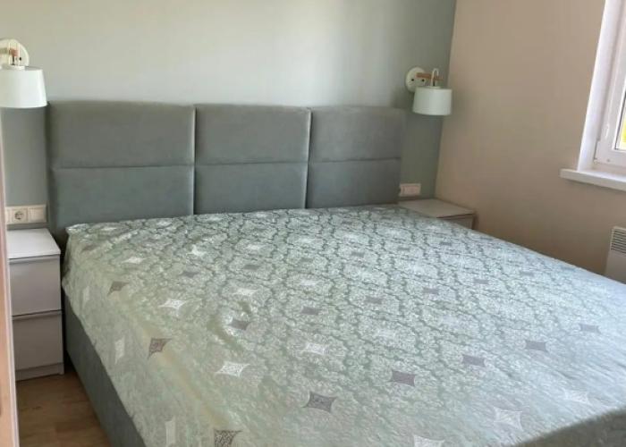 Uyutny dom u ozera Guest house