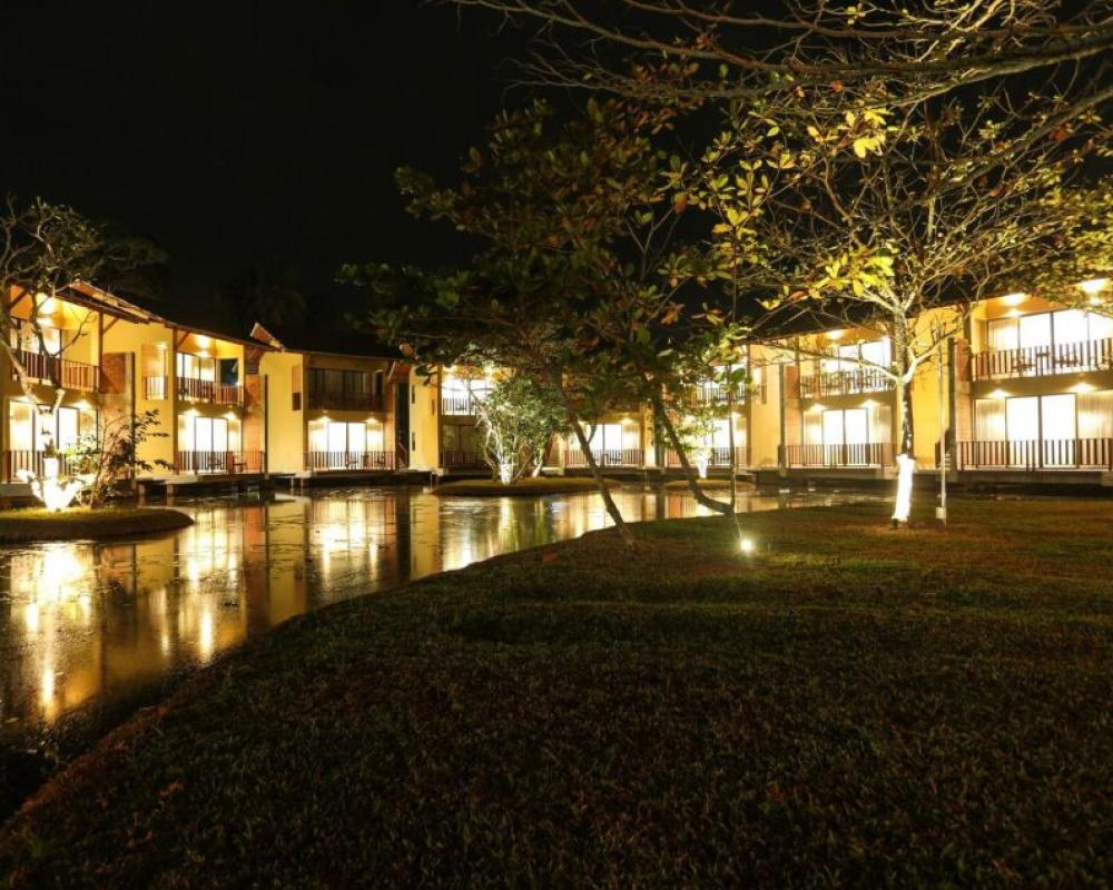 South Lake Resort Koggala