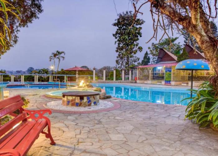 Treebo Premium Blue Mountain Country Club And Resort