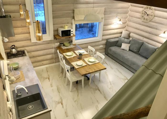 Dom na skale s vidom na ozero Private house