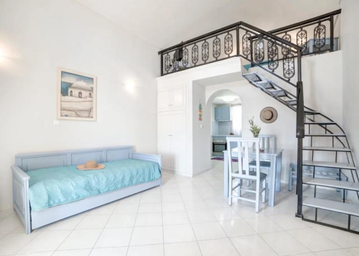 Hotel Monolithia