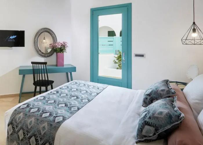 Almyriki Beach Villa Santorini 3 Bedroom Villa With Private Pool