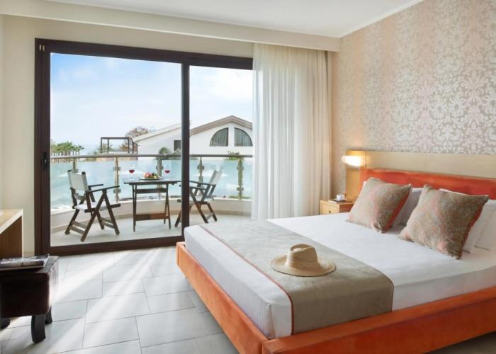 Alexandra Golden Boutique Hotel