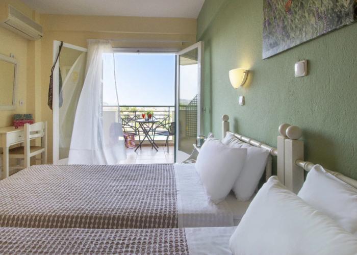 Julia Hotel