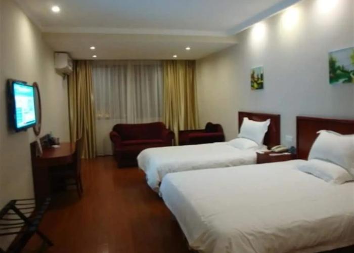 GreenTree Inn Changshu Fangta Park Pedestrian Street Business Hotel