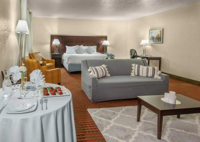 Grand Williston Hotel & Conference Center