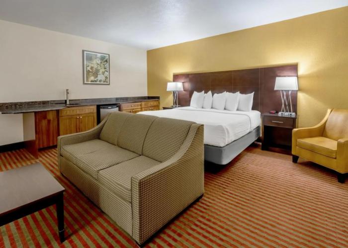 Grand Williston Hotel & Conference Center