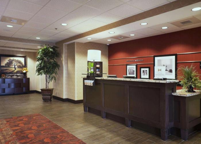 Hampton Inn & Suites Williston
