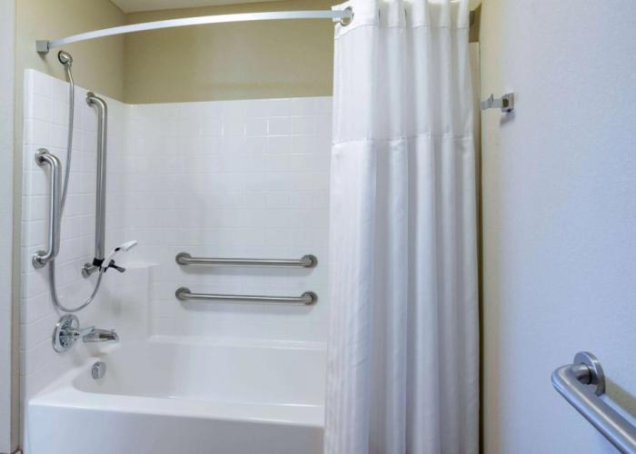 Hawthorn Suites by Wyndham Williston