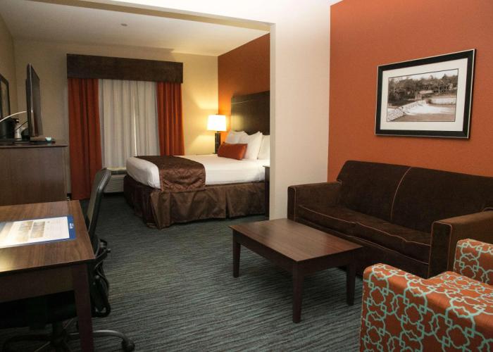 Best Western Plus Williston Hotel & Suites