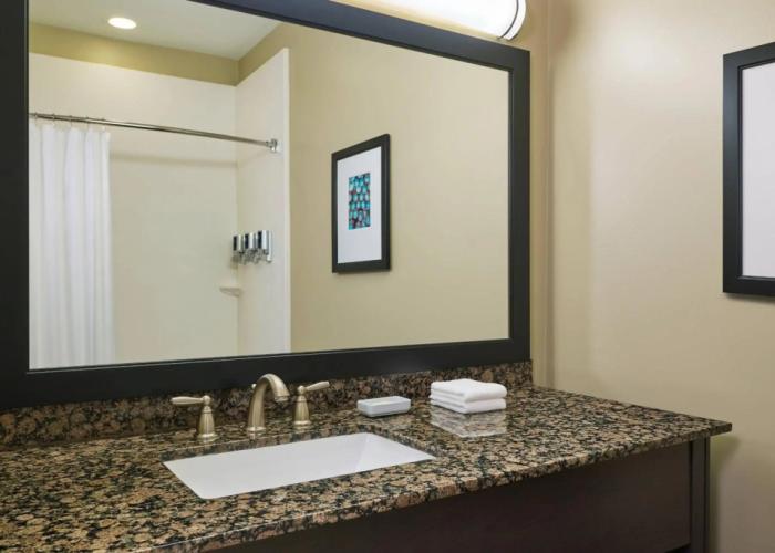 Four Points by Sheraton Williston