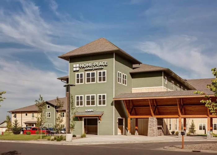 Clarion Hotel & Suites