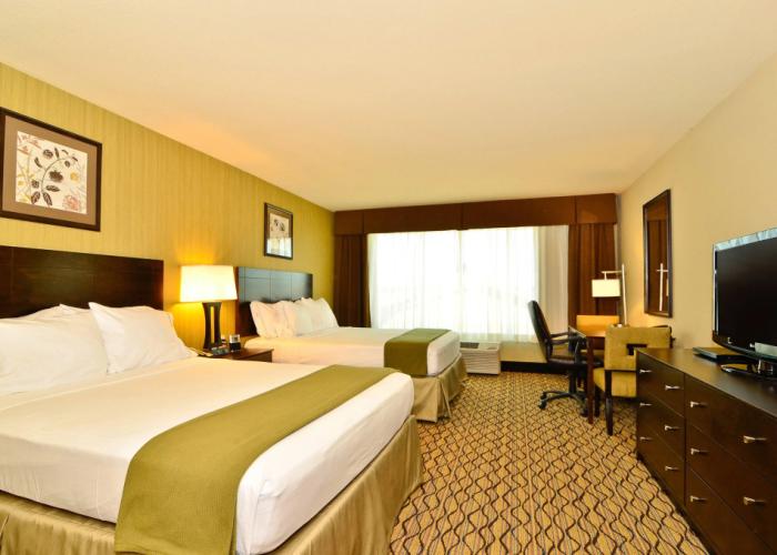 Holiday Inn Express and Suites Williston by IHG