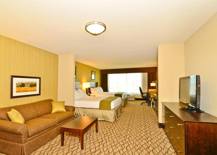 Holiday Inn Express and Suites Williston by IHG