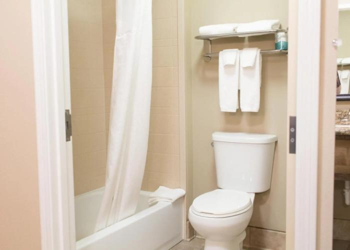 Holiday Inn Express and Suites Williston by IHG