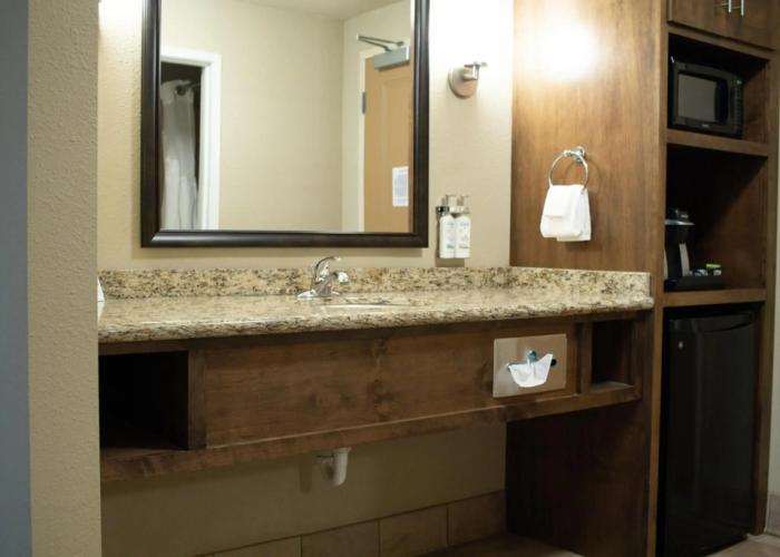 Holiday Inn Express and Suites Williston by IHG