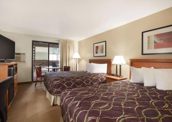 Super 8 by Wyndham Williston ND