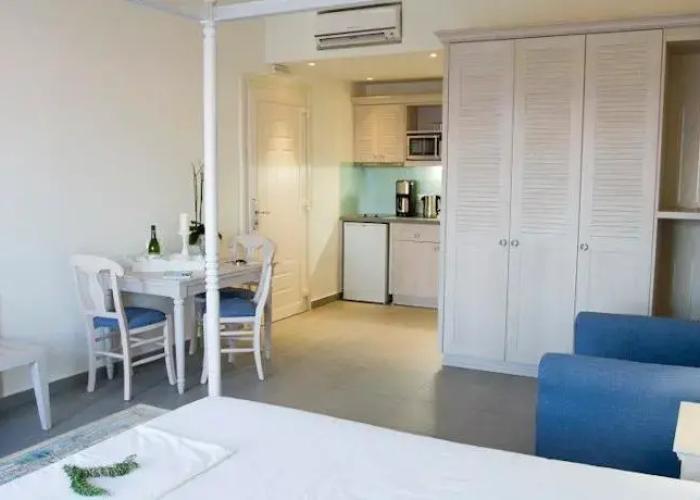 Thalassa Suites