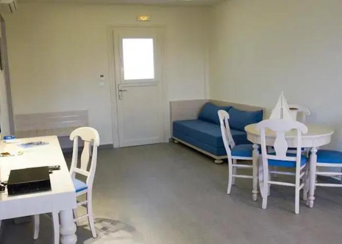 Thalassa Suites