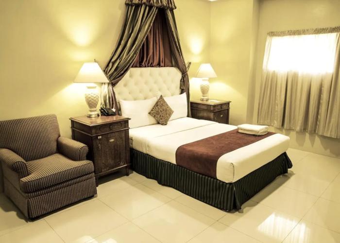 Dreamwave Hotel Lemery