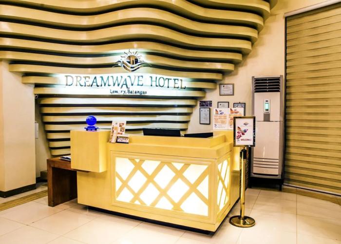 Dreamwave Hotel Lemery