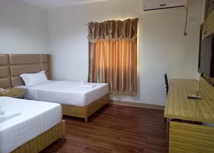 Meaco Royal Hotel - Tabaco