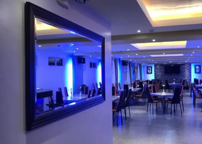 Royal Mansion Hotel