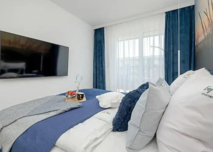 Apartment Overlooking the River, Pool, Dziwnow