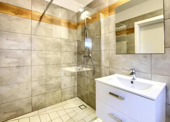 Luxury Homes With the Pools for 6 Persons